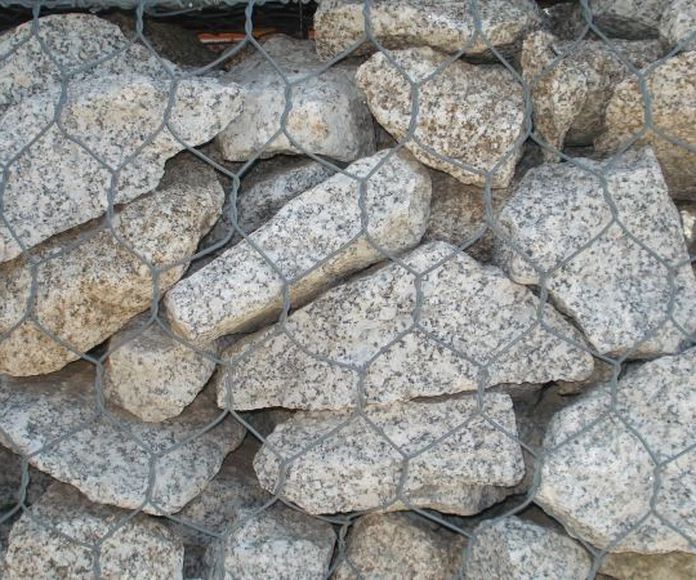 Piedra Granítica Decorativa Grande : Catálogo de Luis Franco Medeiros