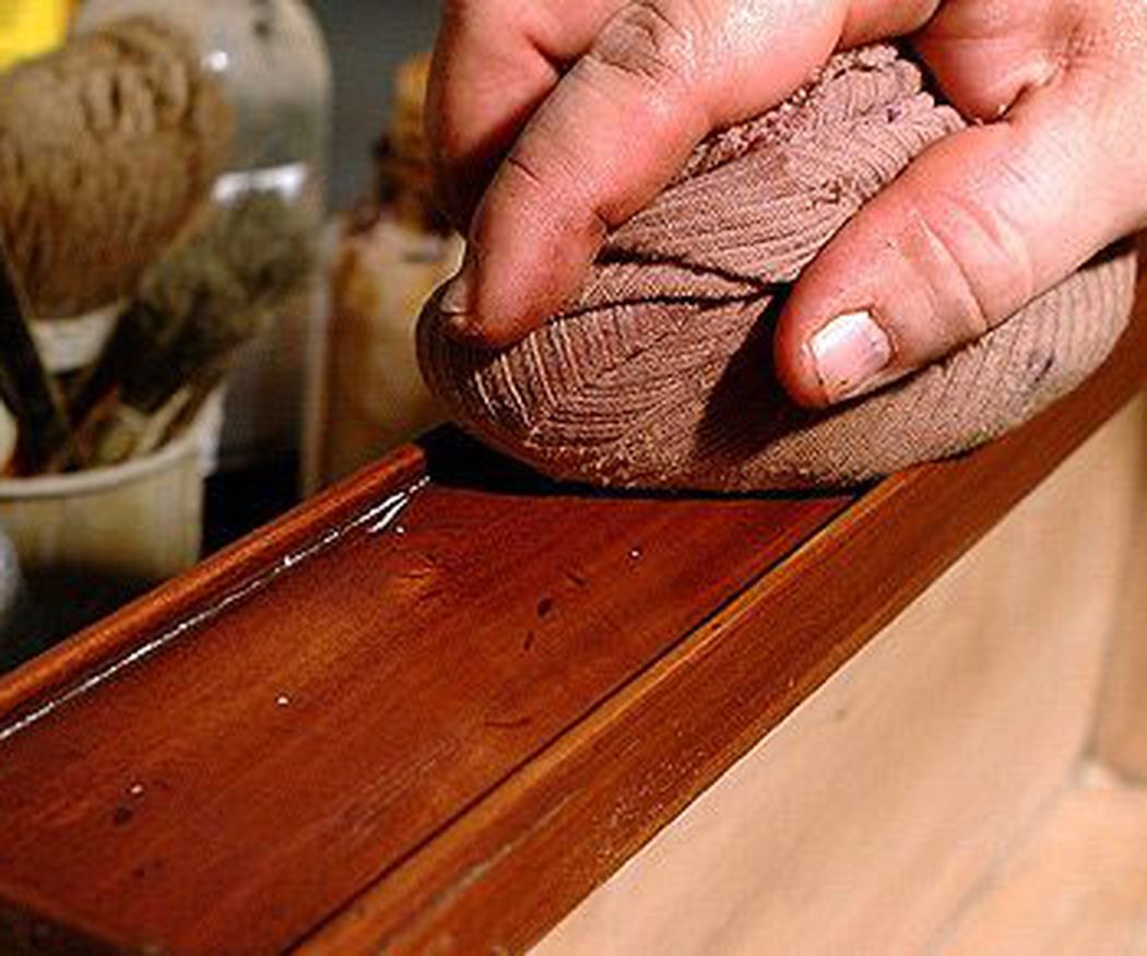 Productos para proteger el mobiliario de madera