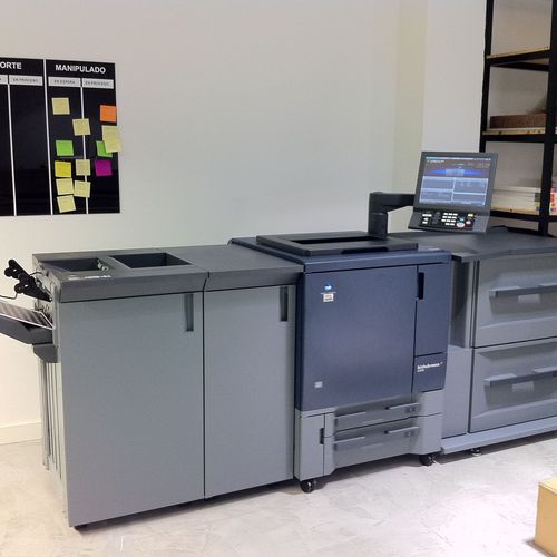 Impresión Digital Pequeño Formato Konica Minolta Bizhub Press C1070