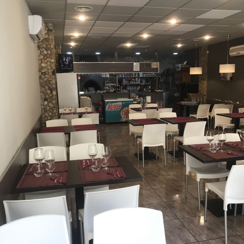 Tortosa Centro - Se Traspasa Restaurante - Exp:19211: Inmuebles de Fincas Baix Ebre