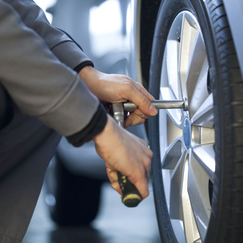 Cambio de neumáticos: Servicios de Taller Bondar