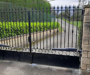 Motorizamos y reparamos puertas de garaje y persianas