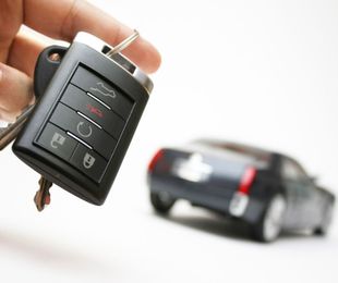 Cómo funcionan las llaves inteligentes para coches