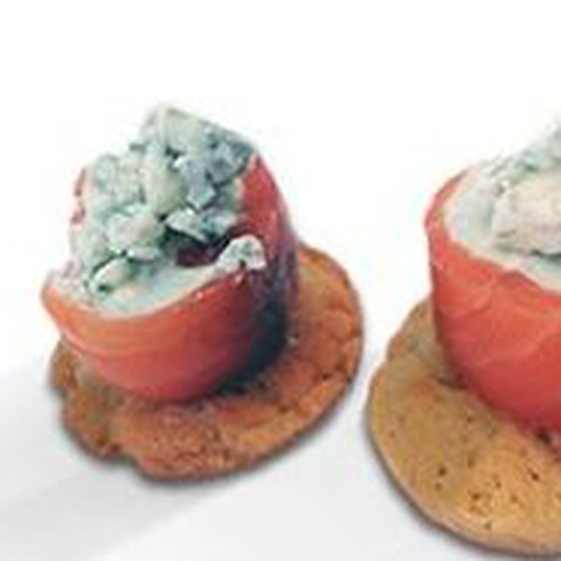 Rulada de salmón y queso azul: Productos de MartaPino Postres