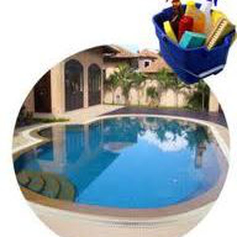 4.  Mantenimiento de piscinas: Servicios  de Limpiezas Masol, S.L.