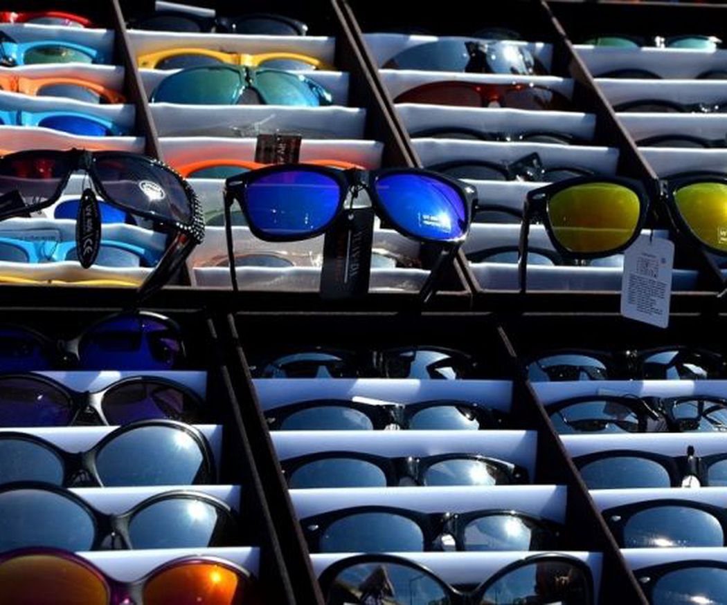 Consejos oftalmológicos para elegir el color de tus gafas de sol