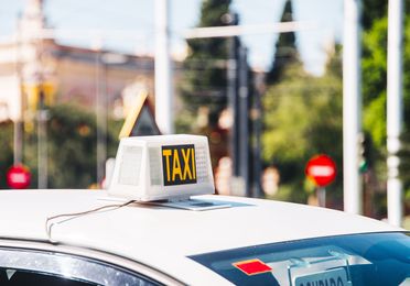 Taxi servicio de paquetería a empresas
