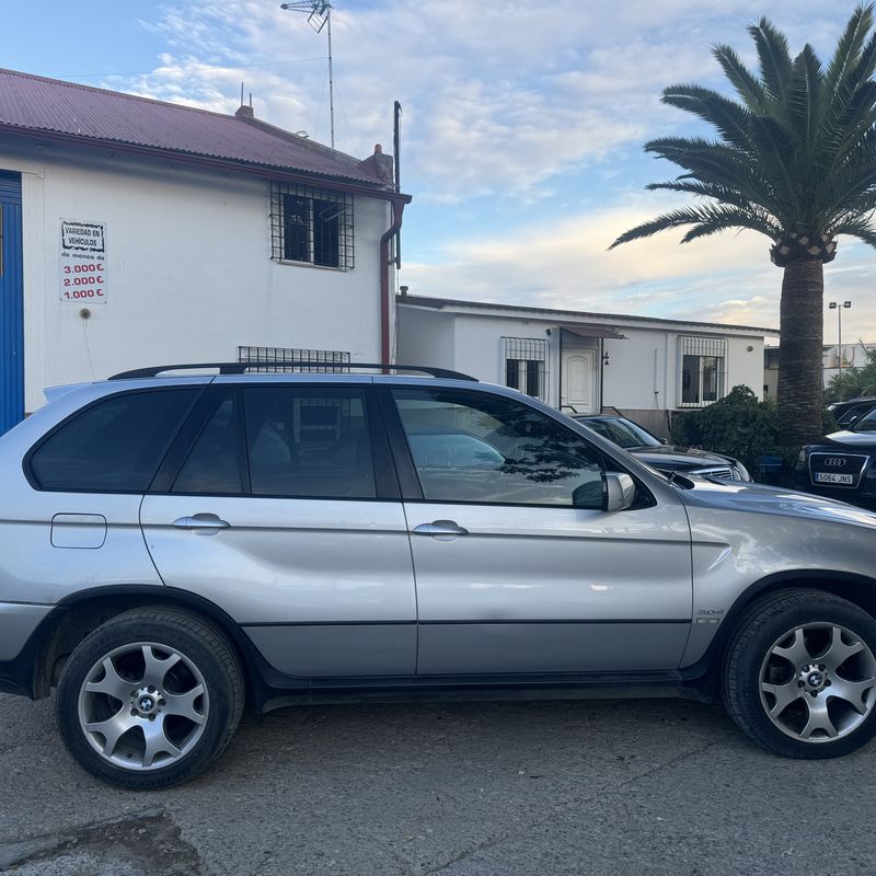BMW x5 3.0 d 185 cv del 2002 con 270.000 km: Stock de Vehículos de El Truekke