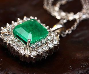 El significado de regalar una esmeralda