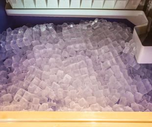 La importancia de la máquina de hielo en hostelería