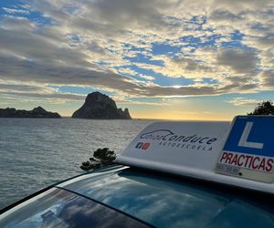 La mejor autoescuela de Ibiza para sacarte el carnet de conducir