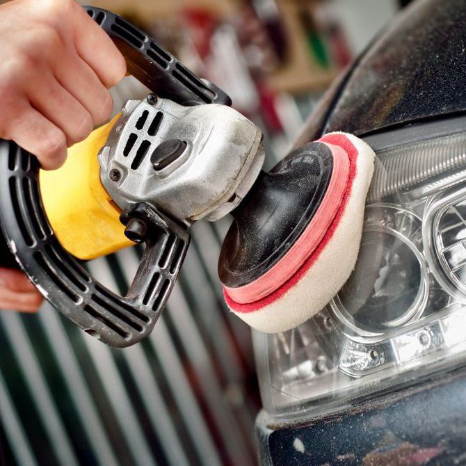 ¿Sabes cuándo hay que pulir los faros de un coche?