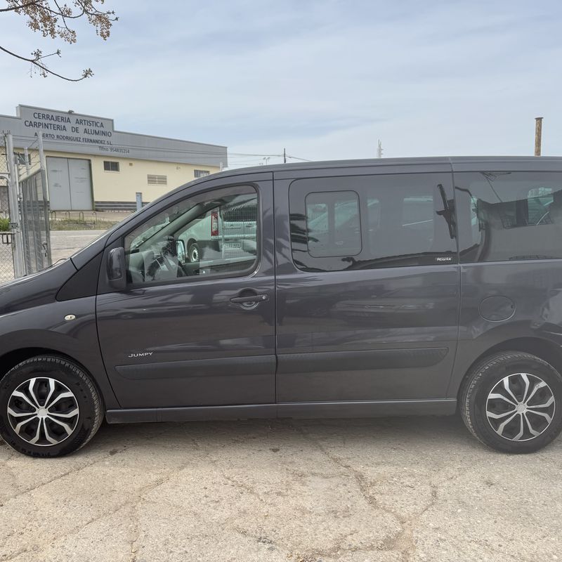 Citroën Jumpy 2.0 hdi 120 cv 8 plazas 2008 con 260.000 km: Stock de Vehículos de El Truekke