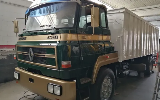 Centro especializado en rehabilitación de camiones