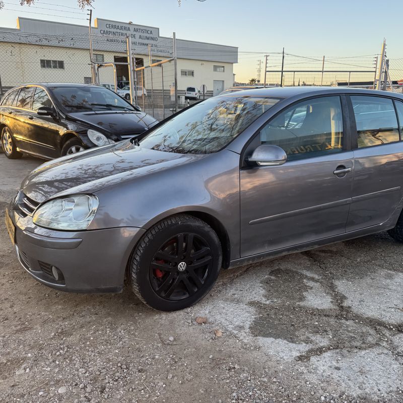 Volkswagen golf 1.9 tdi 105 cv del 2005 con 370.000 km: Stock de Vehículos de El Truekke