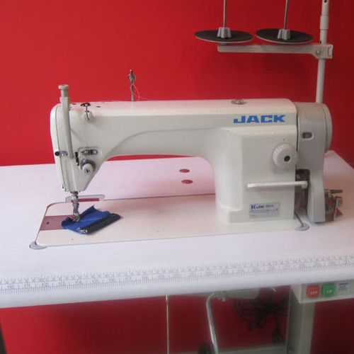 Máquinas de coser industriales y domésticas