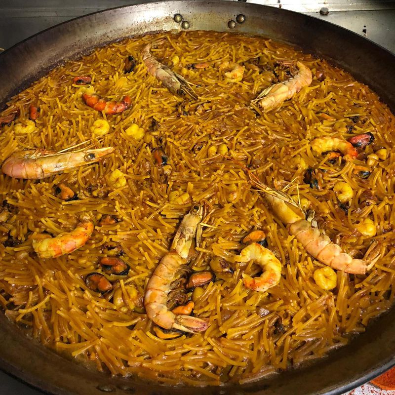 Paellas por encargo: Qué ofrecemos de CocinArte