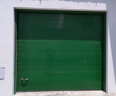 Puerta seccional paneles de aluminio novedad en Lanzarote
