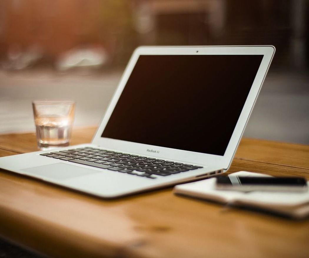 ¿Por qué es mejor trabajar en una oficina que en casa?