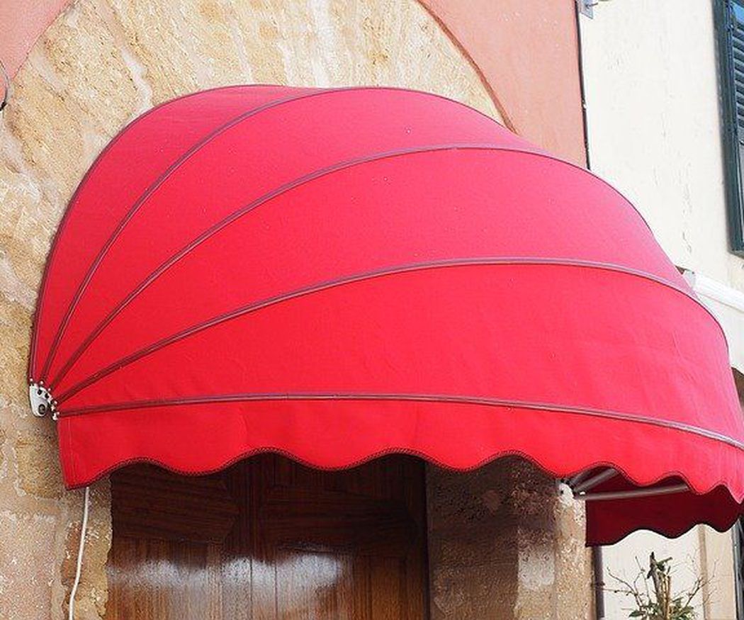 Mantenimiento y limpieza de los toldos de terraza