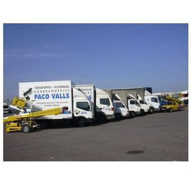 Flota de camiones: Servicios y flota de Mudanzas Paco Valls