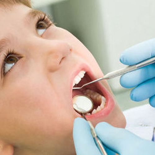 Clínica dental especialista en odontología infantil 