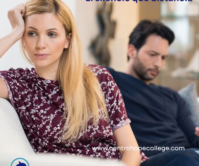 Cuando una pareja evita hablar de lo importante: el silencio que distancia