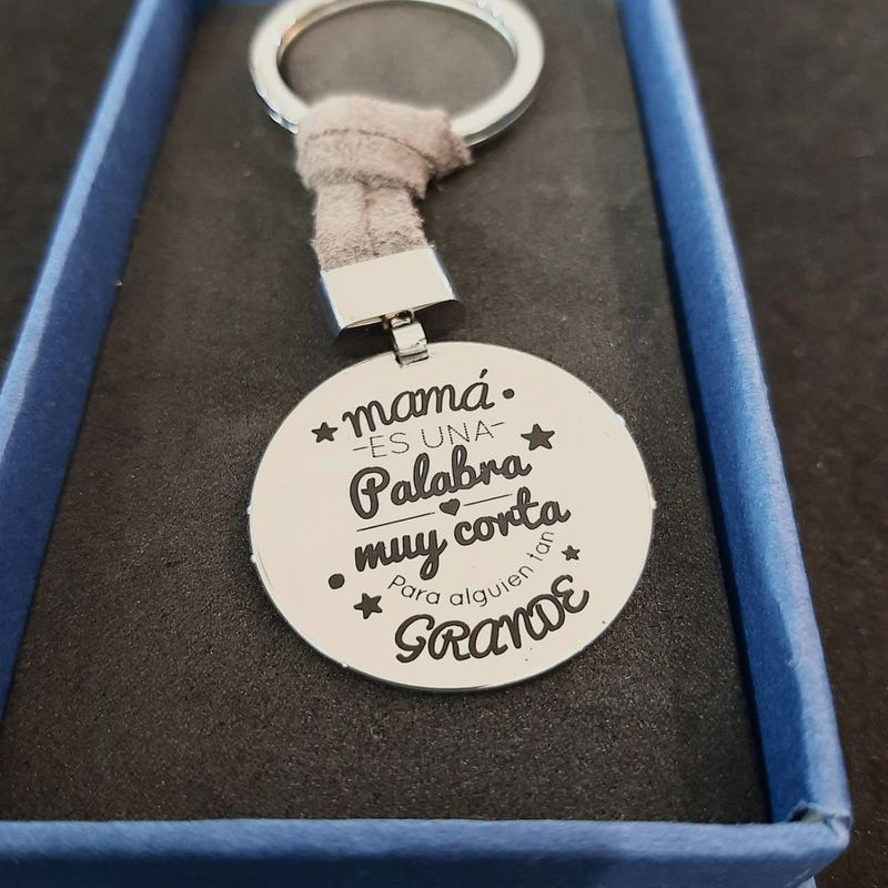 Llavero de acero día de la madre con frase fotograbada: Catálogo de Joyería Izquierdo