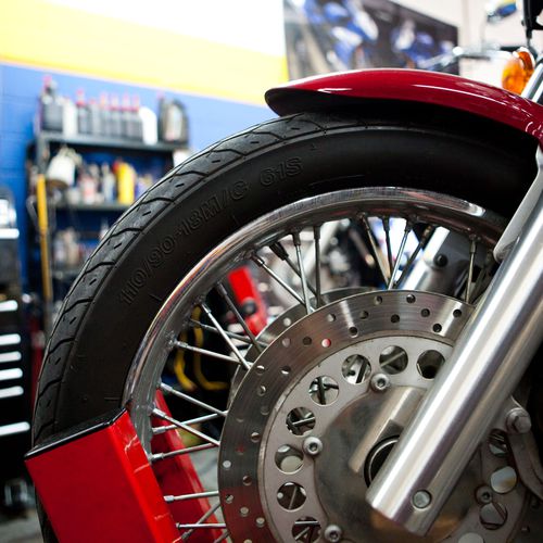 Cambio de neumáticos en motos