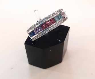 COLGANTES DE ORO: Catálogo de Joyería Izquierdo