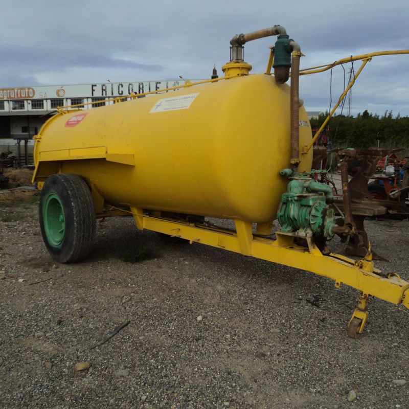 CUBA DE 5.000 LITROS: Compra venta de TALLERS VESER