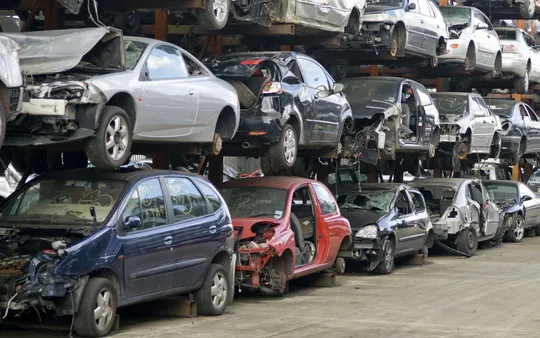 Gestión de residuos peligrosos en Madrid y Toledo