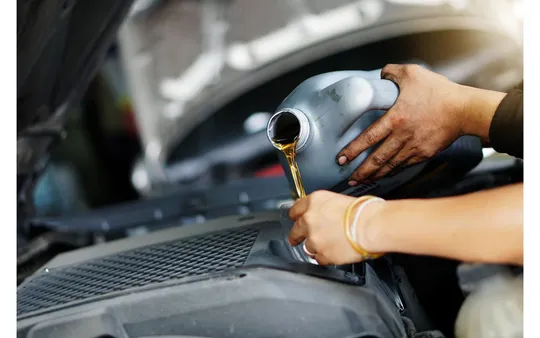 Taller mecánico, realizamos el cambio de líquidos, filtros...