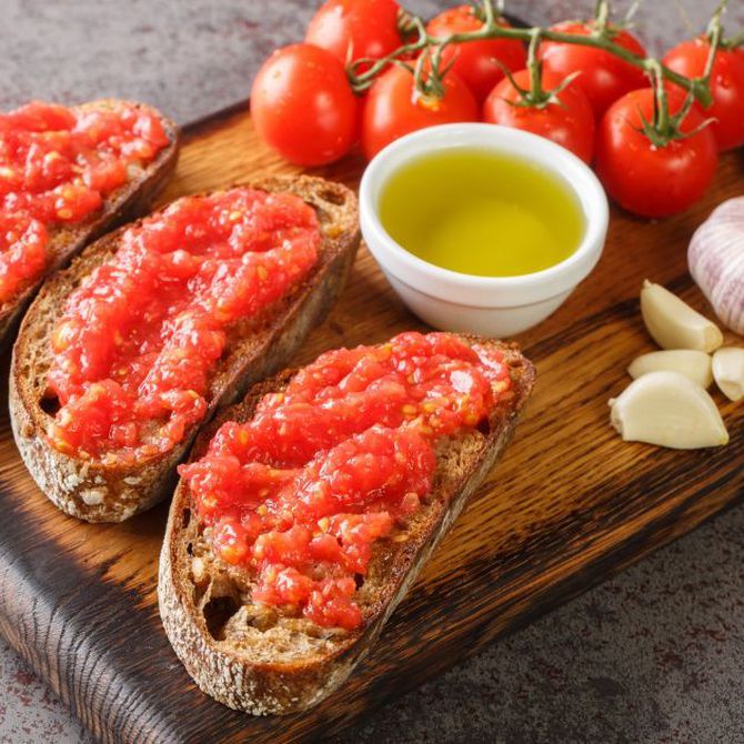 El origen del pan con tomate