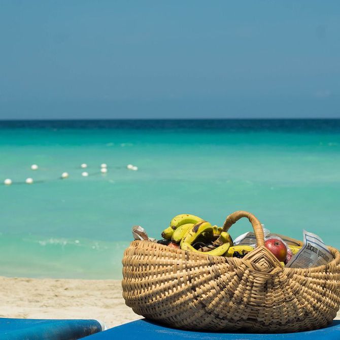 Uno de los imprescindibles del verano: las cestas de playa