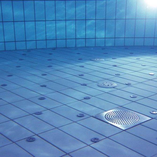 Accesorios imprescindible para mantener limpia la piscina
