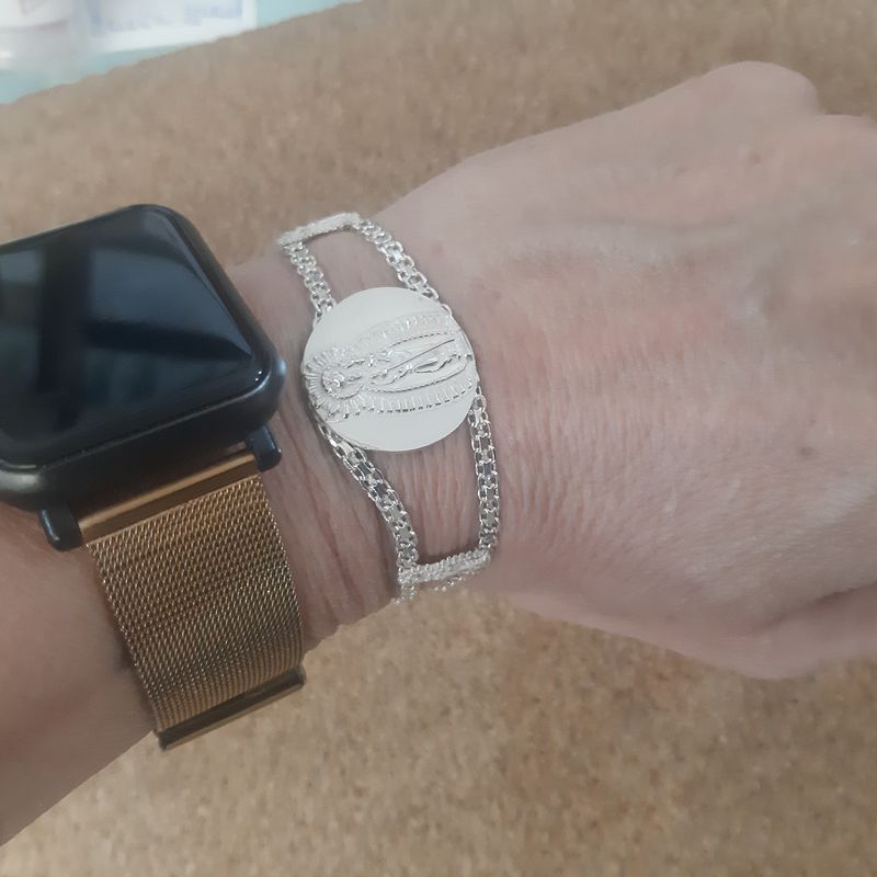 Pulsera virgen: Catálogo de Joyería Izquierdo