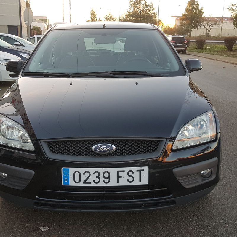 Ford Focus 1.6 tdci 110 cv Titanium: Catálogo de AUTOMOVILES MORAUTO SL