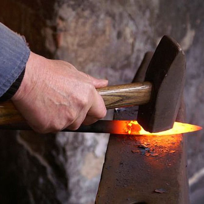 ¿En qué se diferencian el hierro y el acero inoxidable?