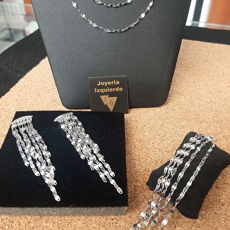 Conjunto en plata de ley eventos: Catálogo de Joyería Izquierdo