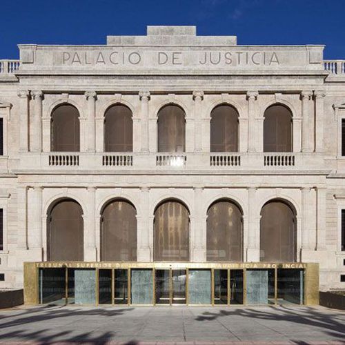 Procurador de los tribunales en Burgos | Procuradora Elena Cobo de Guzmán