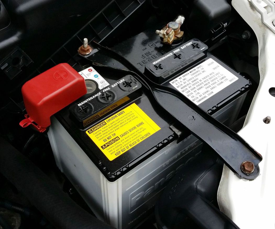 ¿Cómo se reciclan las baterías de los automóviles?