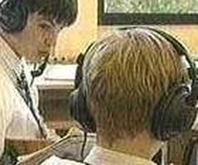 Niños con deficit auditivo. Primeras orientaciónes.