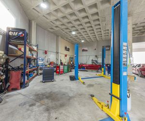 Interior de Elite Garage