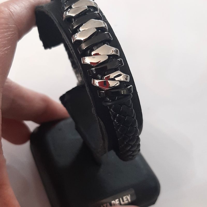 Pulsera de cuero negro y acero: Catálogo de Joyería Izquierdo