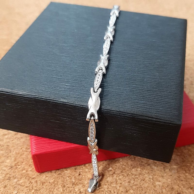 Pulsera en oro blanco: Catálogo de Joyería Izquierdo