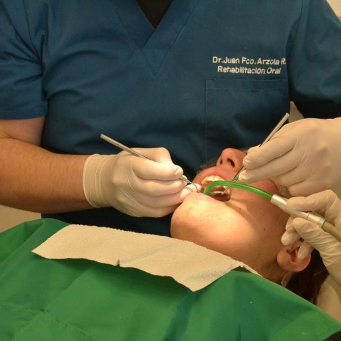 ¿En qué consiste la cirugía periodontal?