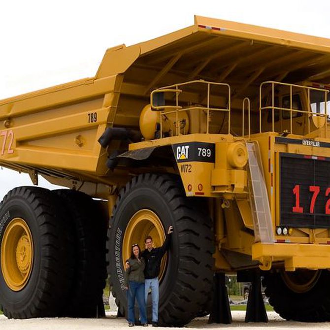 Los camiones más grandes del mundo para el transporte de tierras