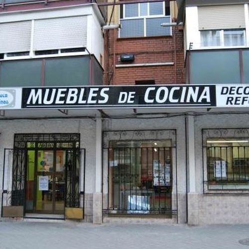 Tienda de cocinas en el barrio de Hortaleza (Madrid)