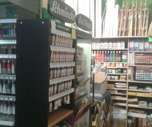 Venta de material de bellas artes en el barrio del pilar